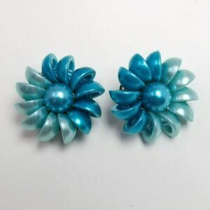 Vintage Two Tone Blue Beaded Cluster Clip On Earrings, Pinwheel Shape, Japan